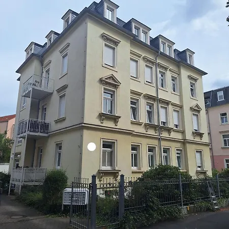 Striesenbleibe Apartamento